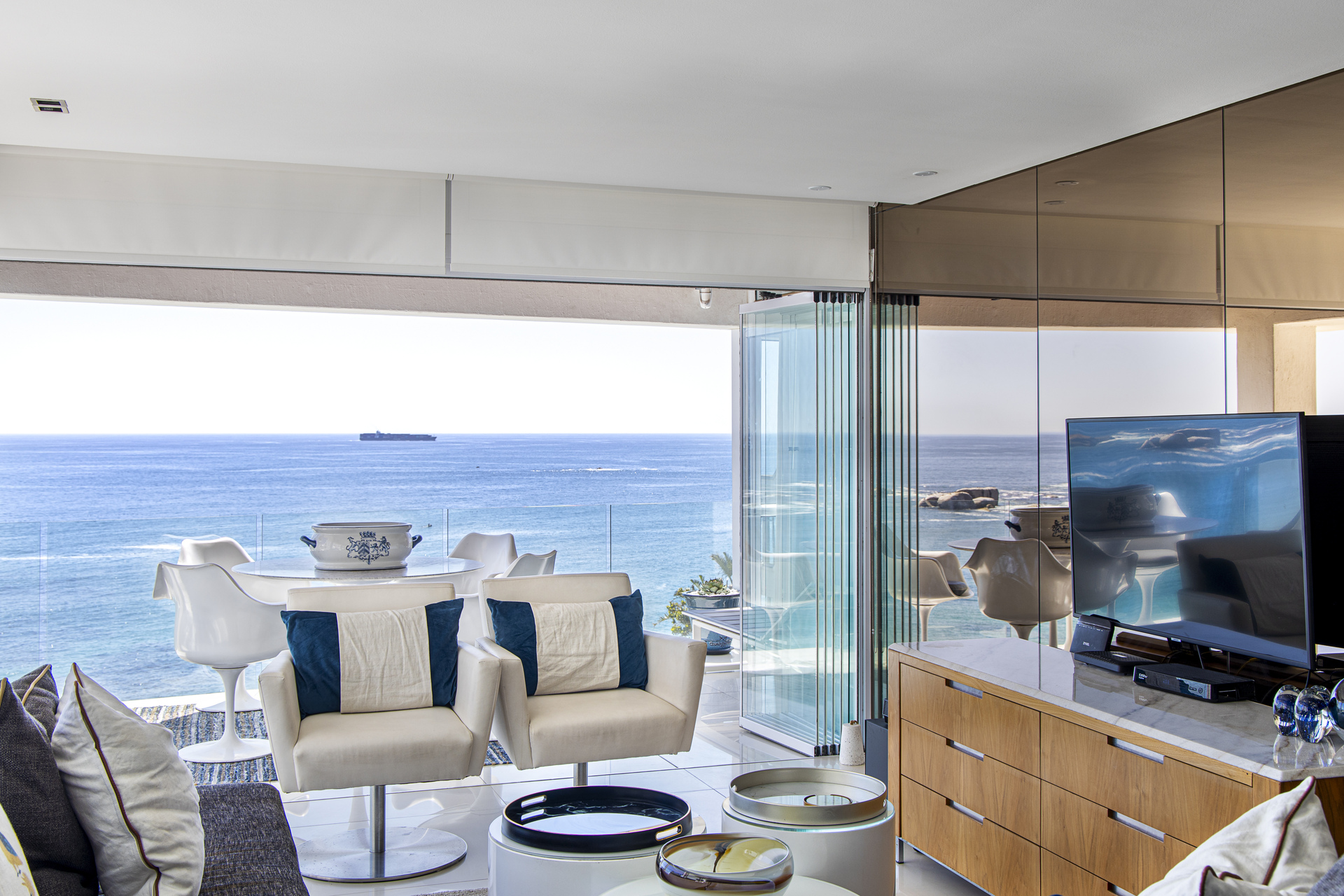 Oceanfront 4 Bedroom Penthouse - Crown Reef Resort - Penthouse On Beachfront